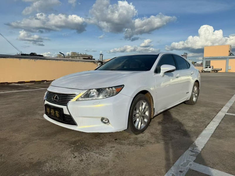 玉溪14年雷克萨斯ES6