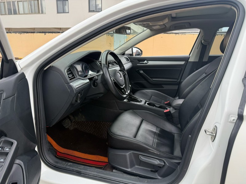 玉溪19年大众凌渡7