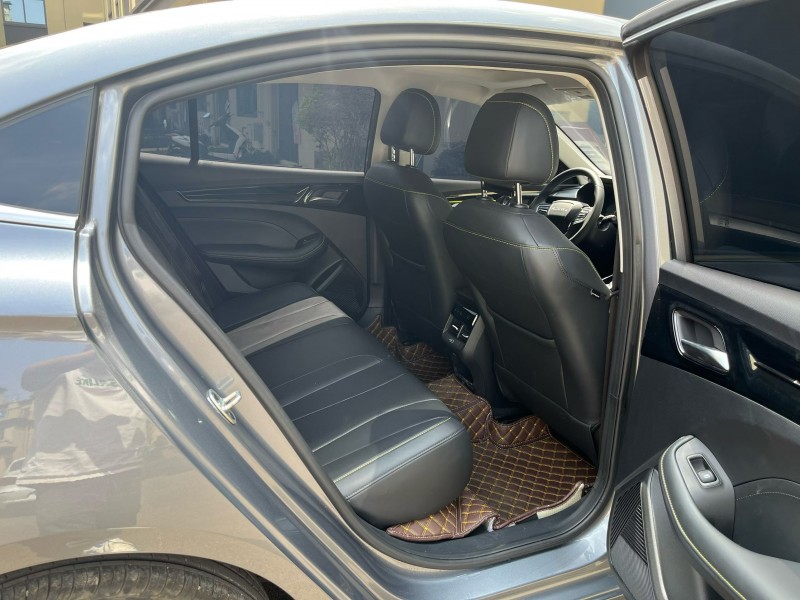 玉溪23年荣威i56