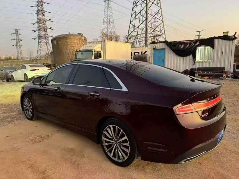 烟台18年林肯MKZ8