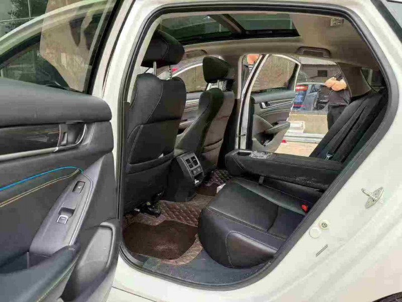 徐州22年本田雅阁8