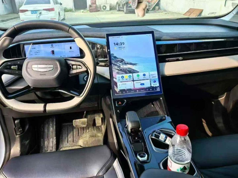 淮安24年吉利博越4