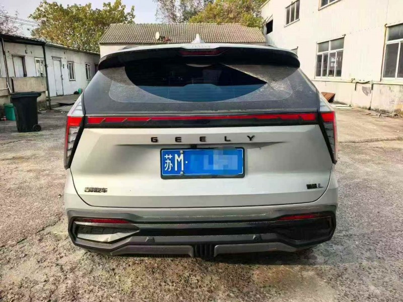 淮安24年吉利博越9