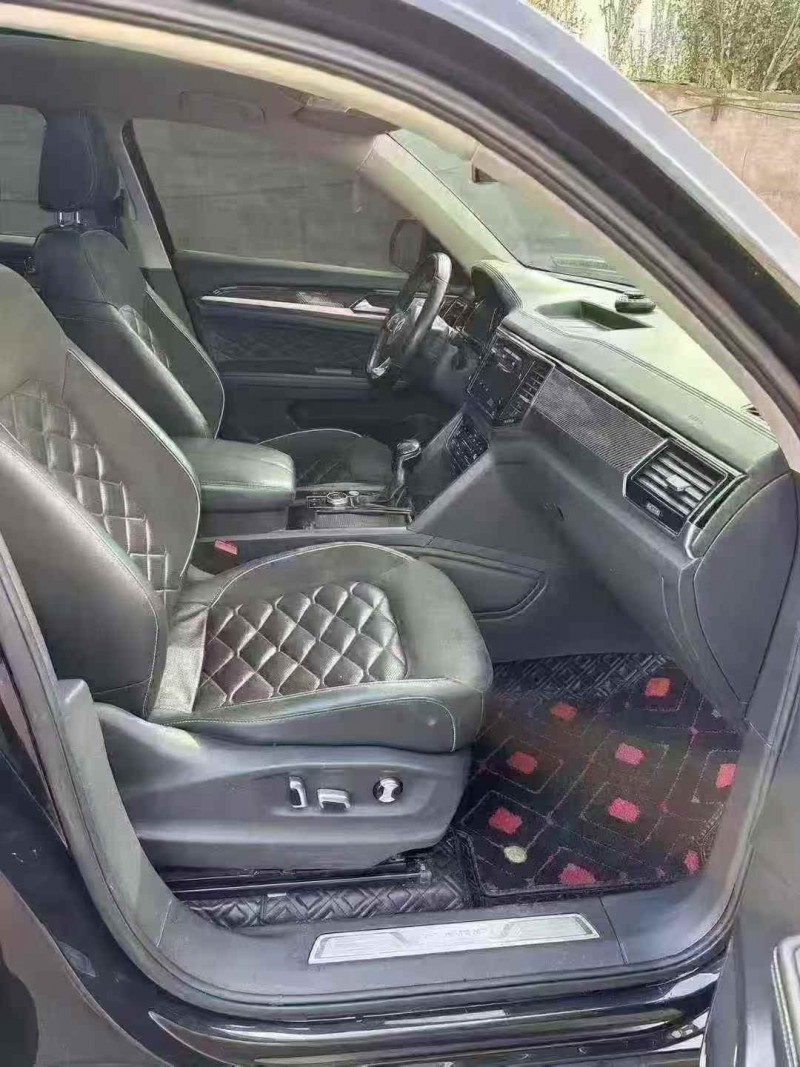 平凉21年大众途昂5