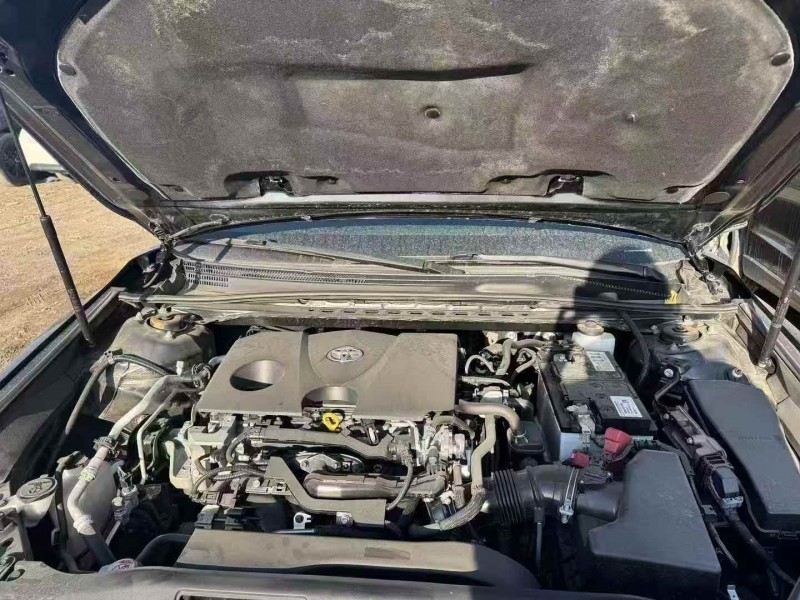 乌鲁木齐20年丰田凯美瑞9