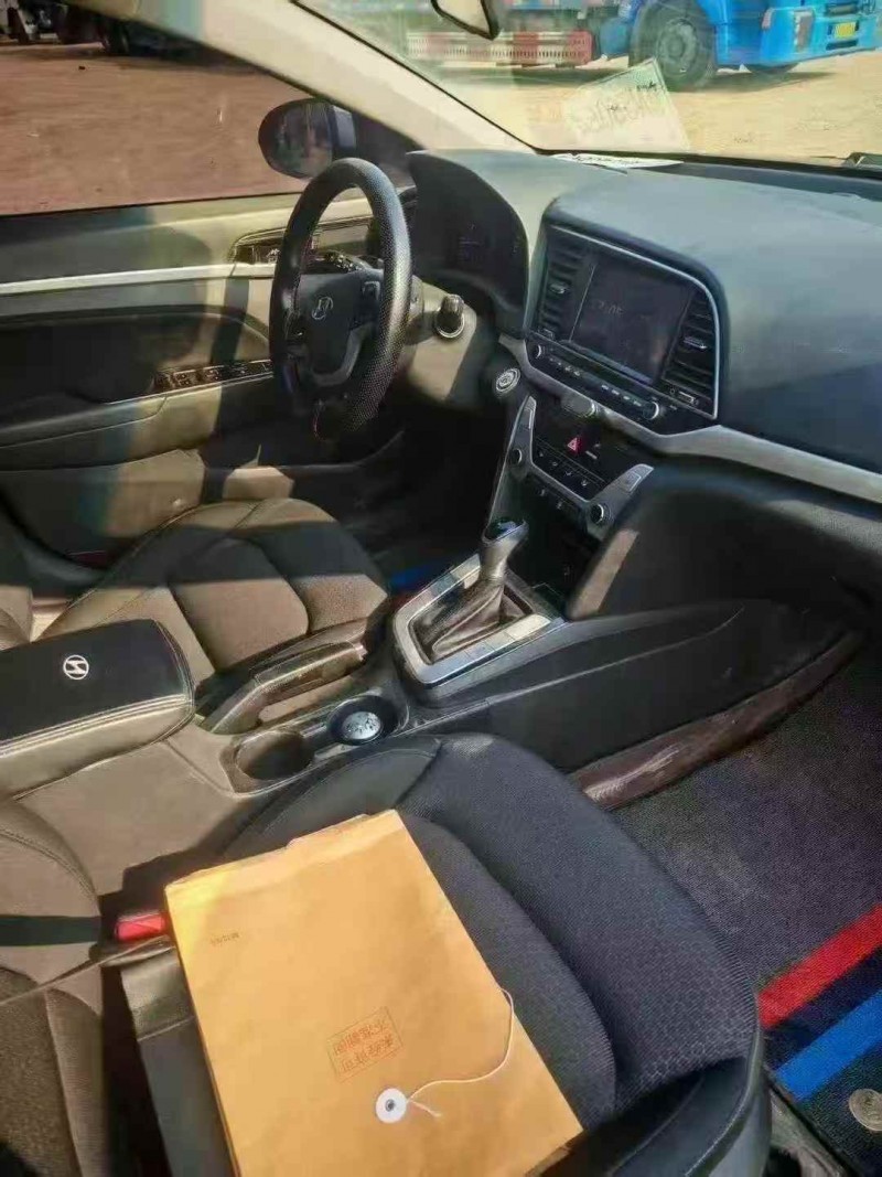 乌鲁木齐19年现代朗动5