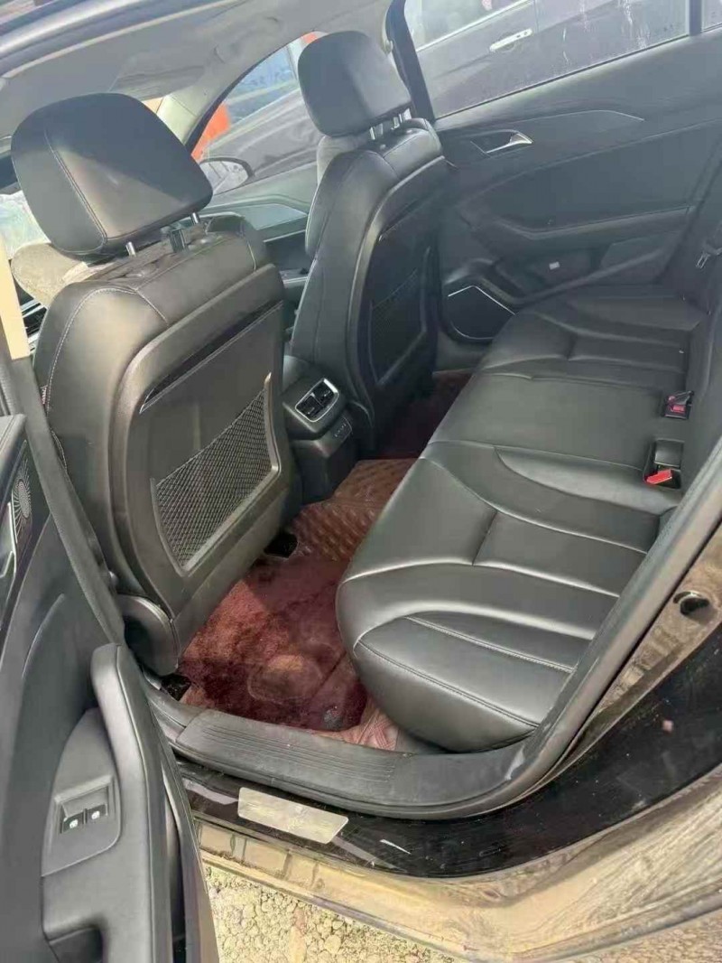 乌鲁木齐22年红旗H53