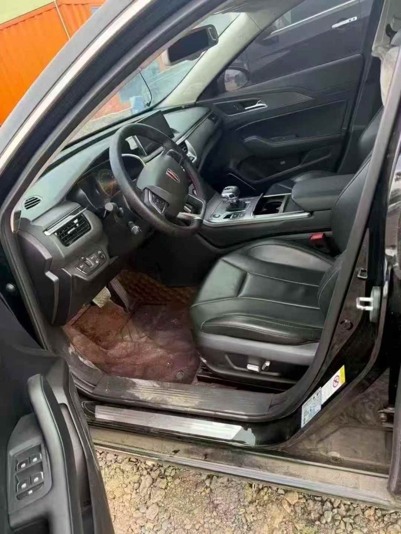 乌鲁木齐22年红旗H54