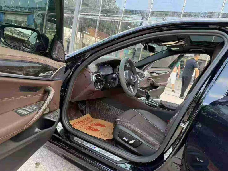 徐州22年宝马5系4