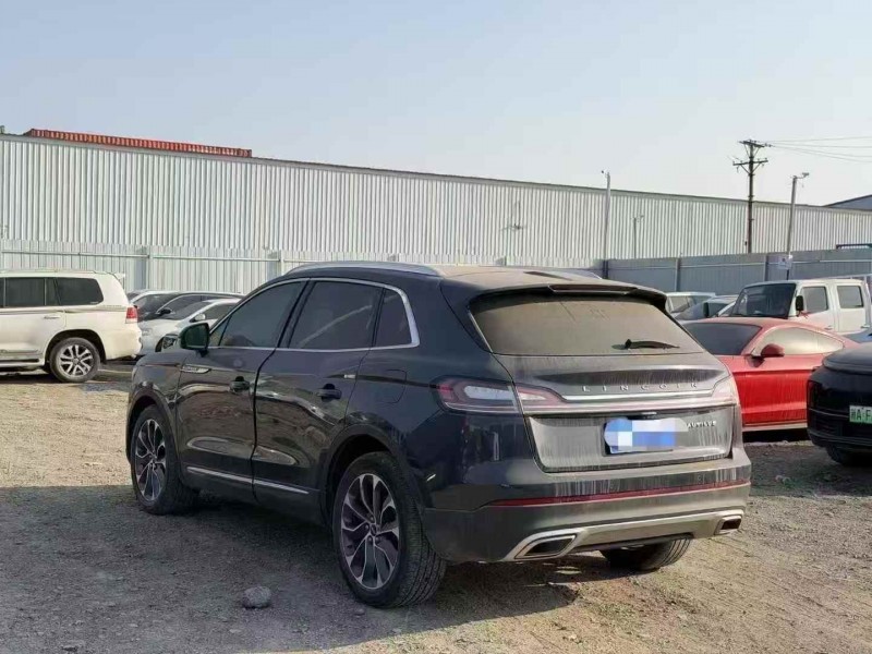 乌鲁木齐21年林肯航海家5