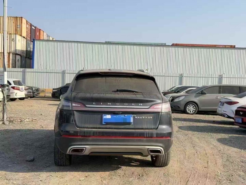 乌鲁木齐21年林肯航海家9