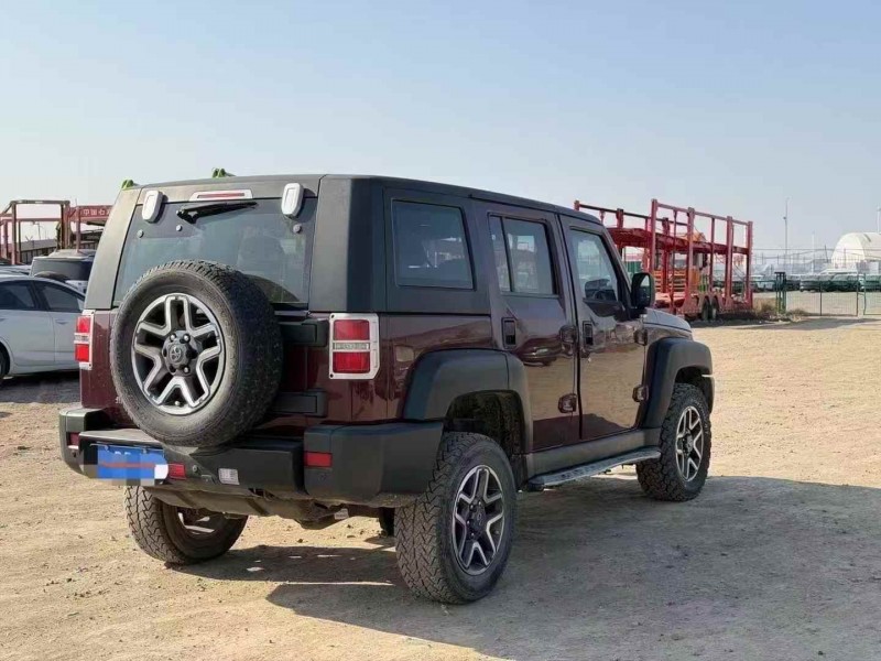 乌鲁木齐17年北京BJ405