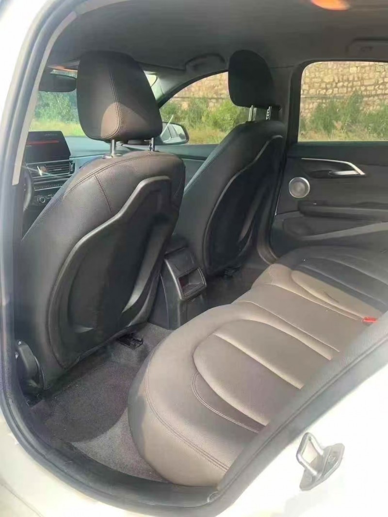 邯郸23年宝马1系5