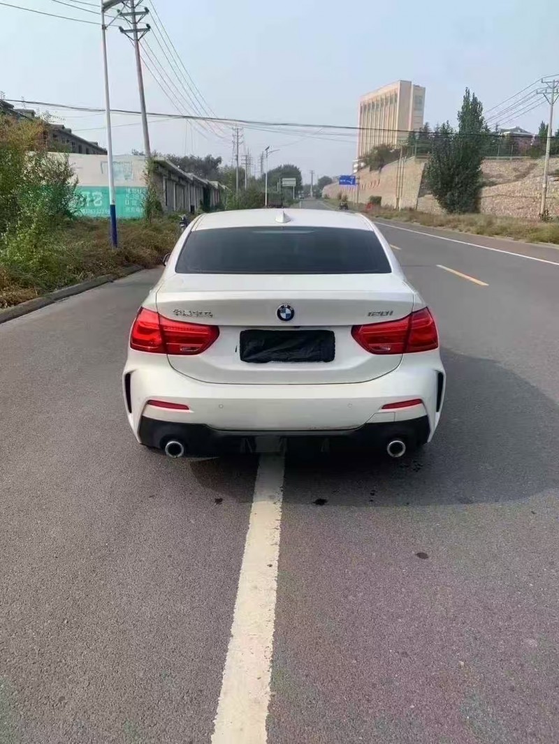 邯郸23年宝马1系6