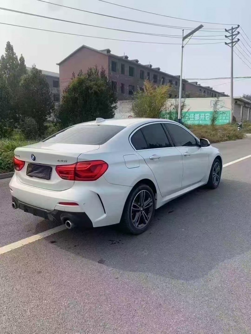 邯郸23年宝马1系9