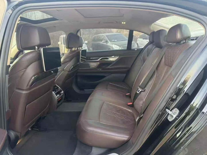 青岛17年宝马7系5