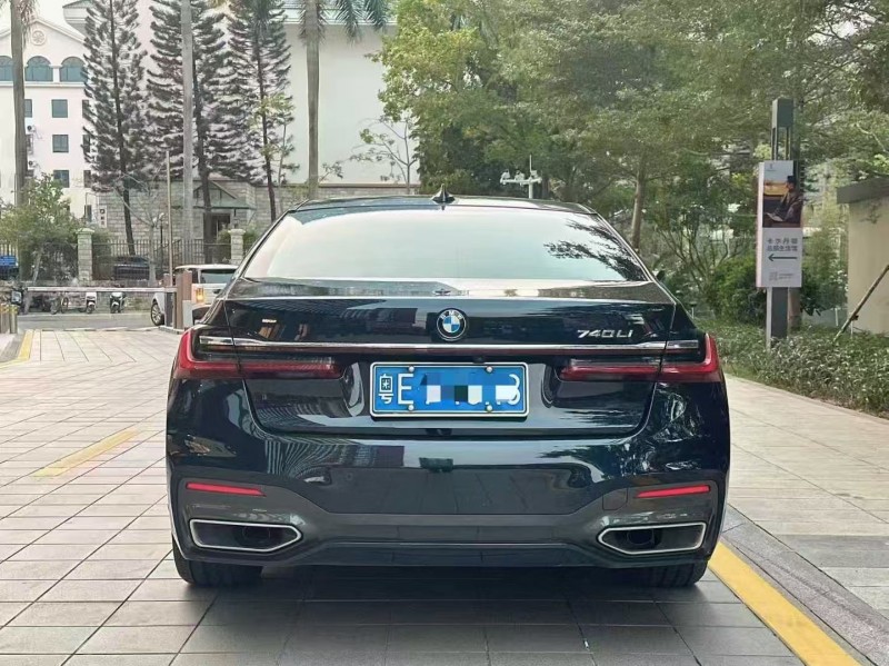 广州22年宝马7系8