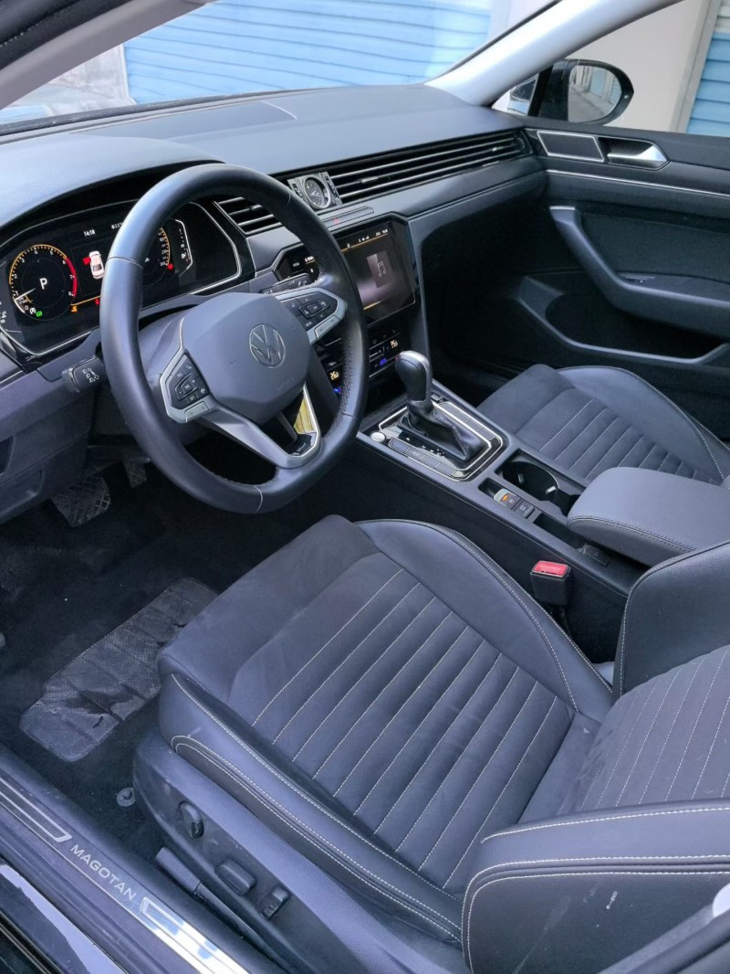 青岛22年大众迈腾4