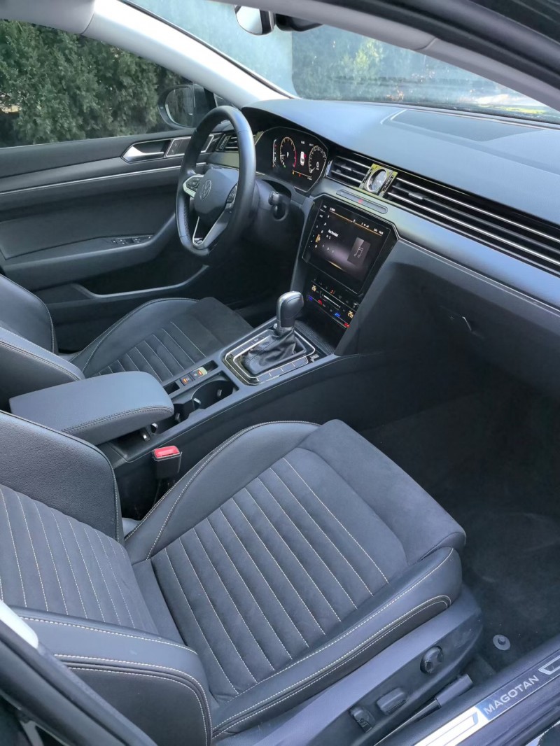 青岛22年大众迈腾5