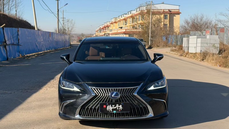 青岛21年雷克萨斯ES1