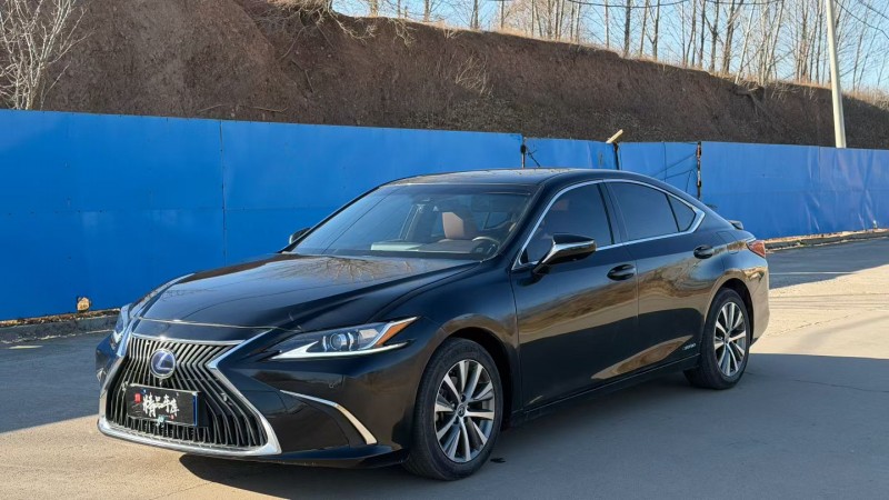 青岛21年雷克萨斯ES2