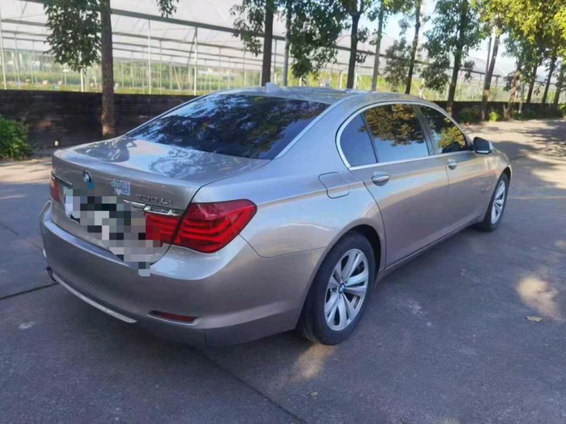 广州12年宝马7系9