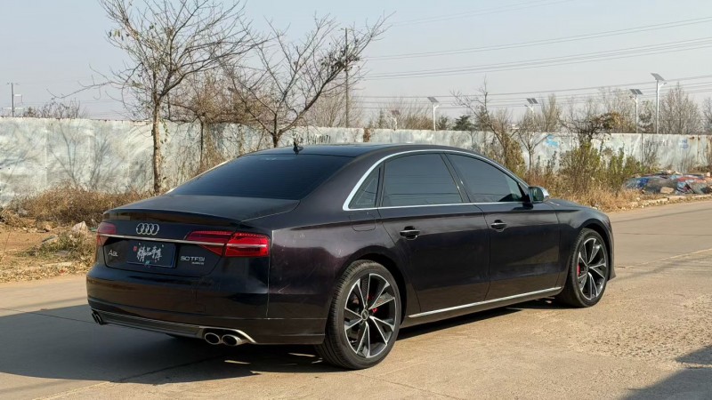 青岛15年奥迪A8L8