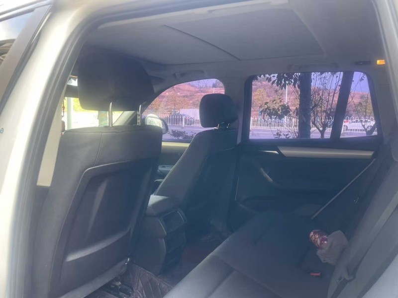 青岛17年宝马X37