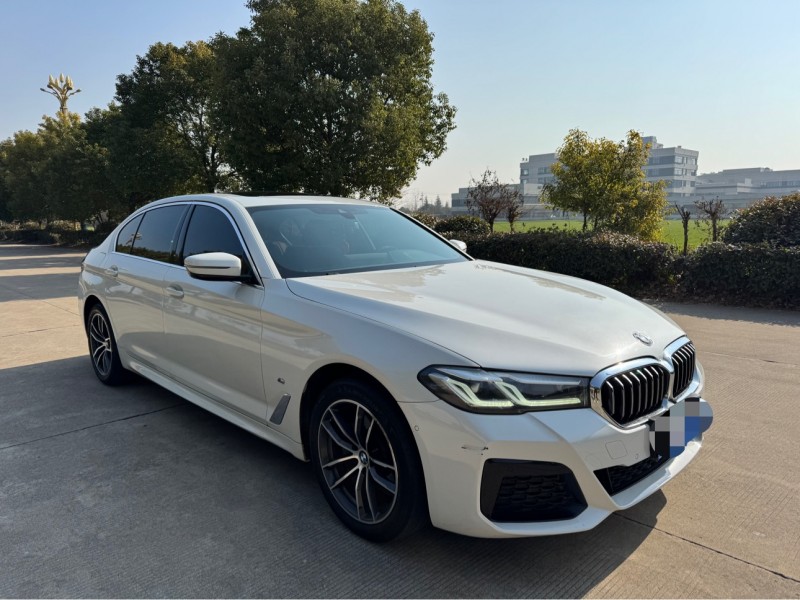 盐城21年宝马5系3