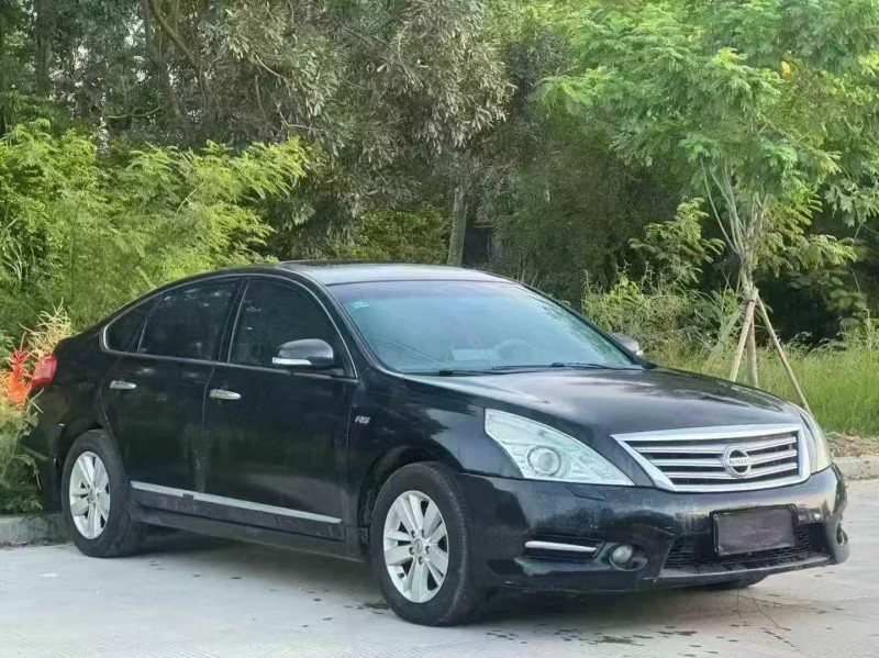 汕头11年日产天籁2