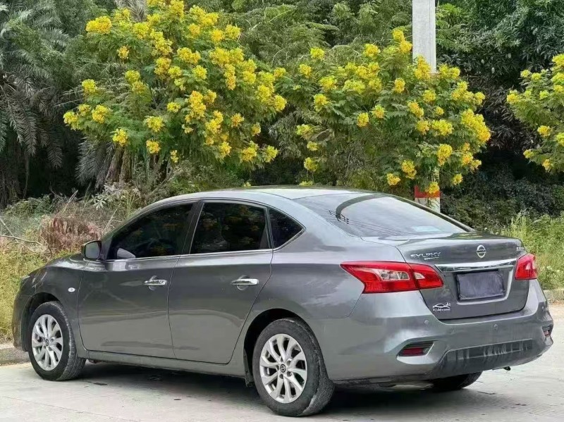 汕头21年日产轩逸7