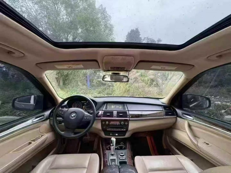 汕头12年宝马X55