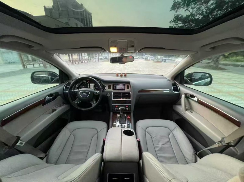 汕头13年奥迪Q77