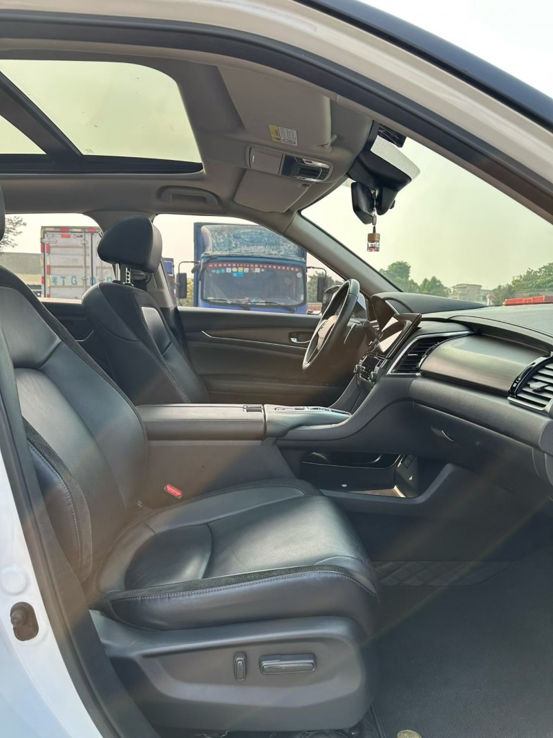 中山18年本田冠道9