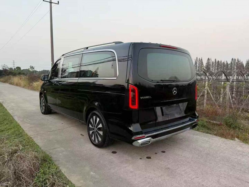 温州23年奔驰威霆8