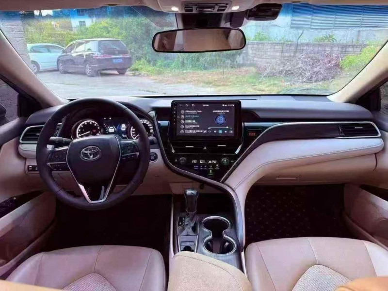 梧州22年丰田凯美瑞6