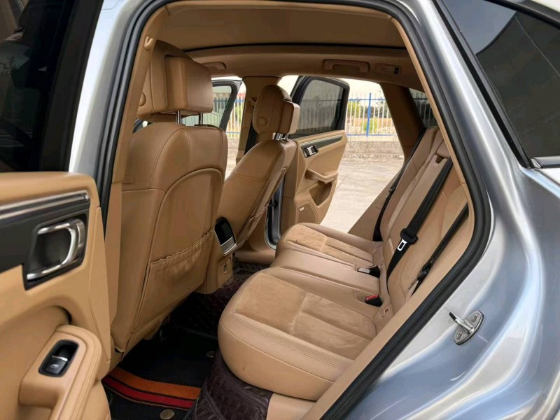 徐州15年保时捷Macan6