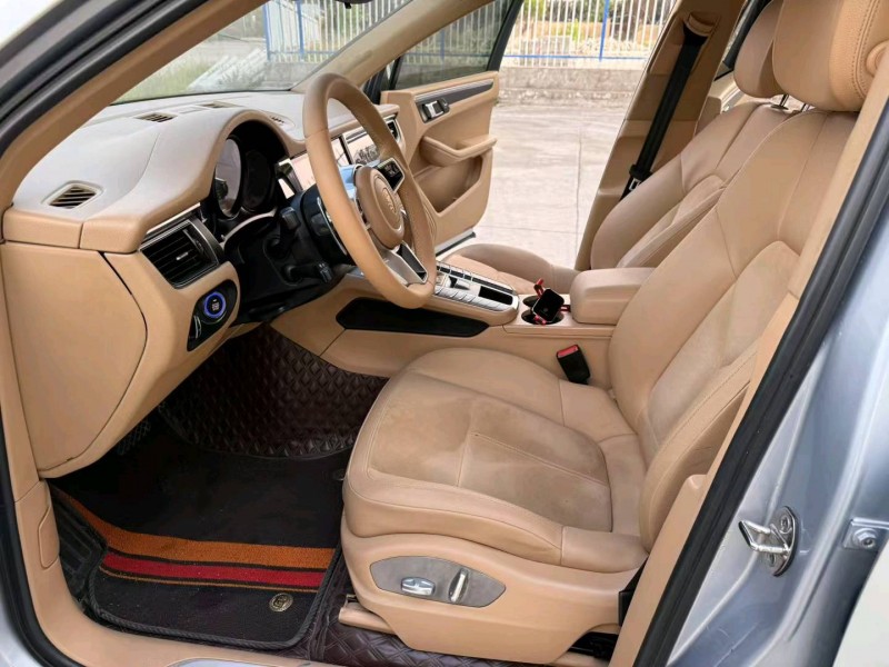 徐州15年保时捷Macan7