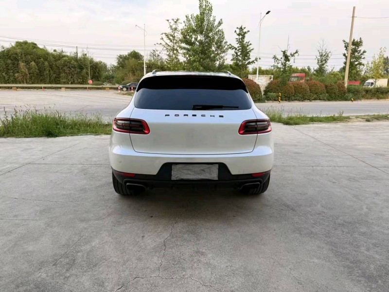 徐州15年保时捷Macan9