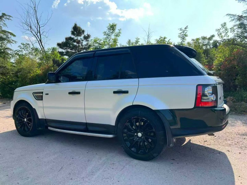 青岛10年路虎揽胜运动6