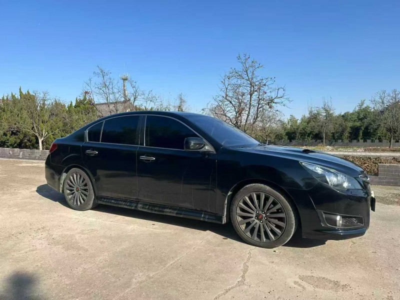 青岛10年斯巴鲁力狮3