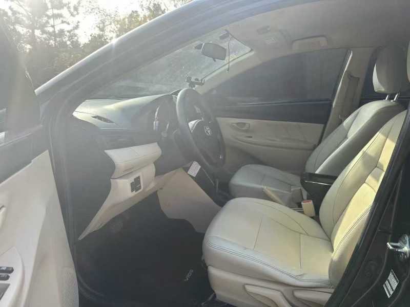 青岛17年丰田威驰6