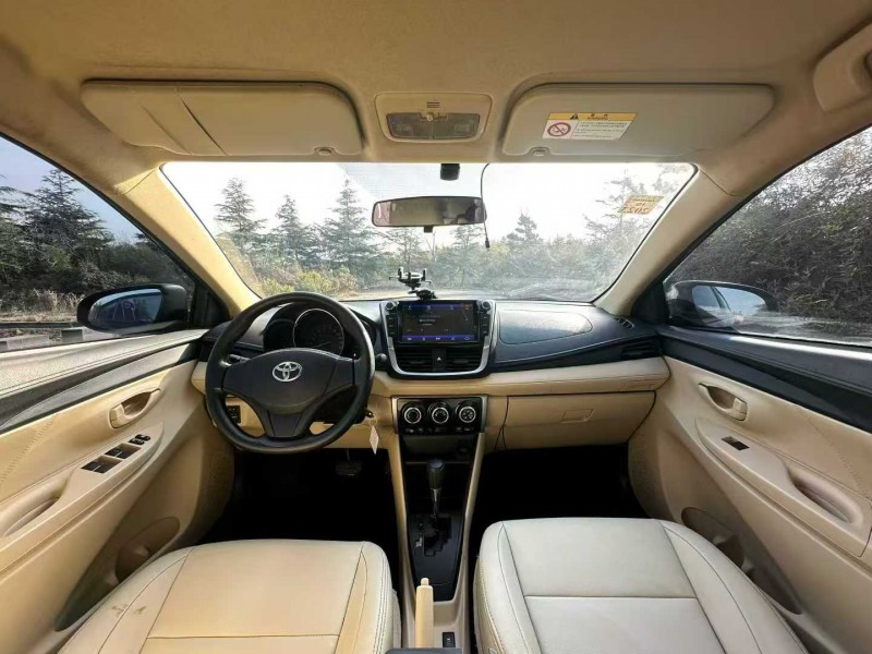 青岛17年丰田威驰8