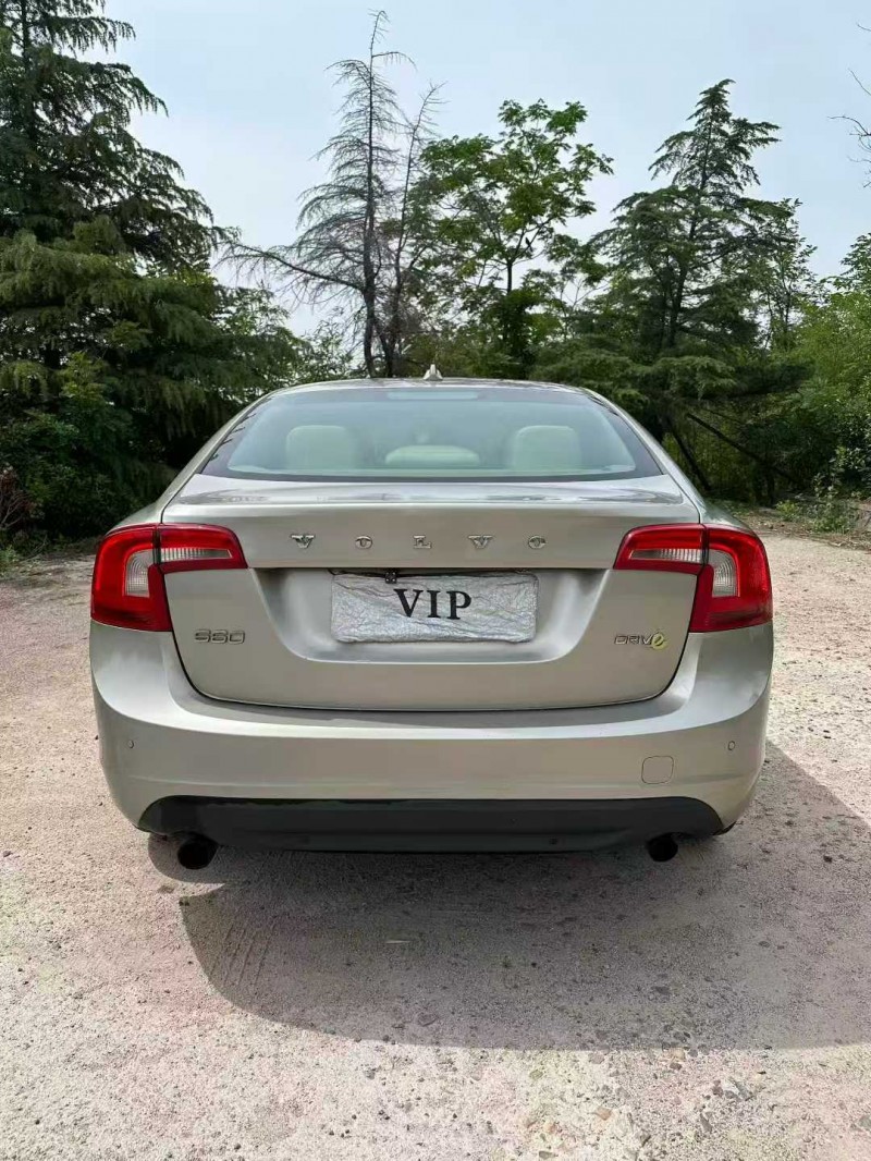 青岛12年沃尔沃S60L6