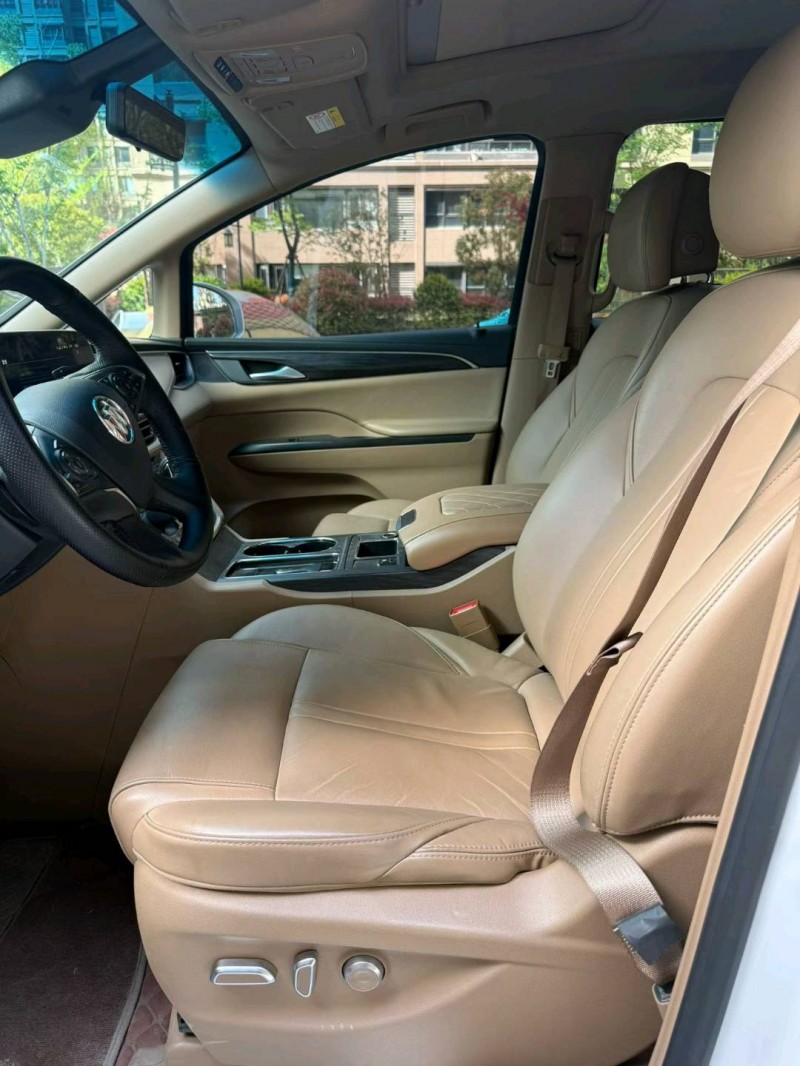 宿迁21年别克GL84