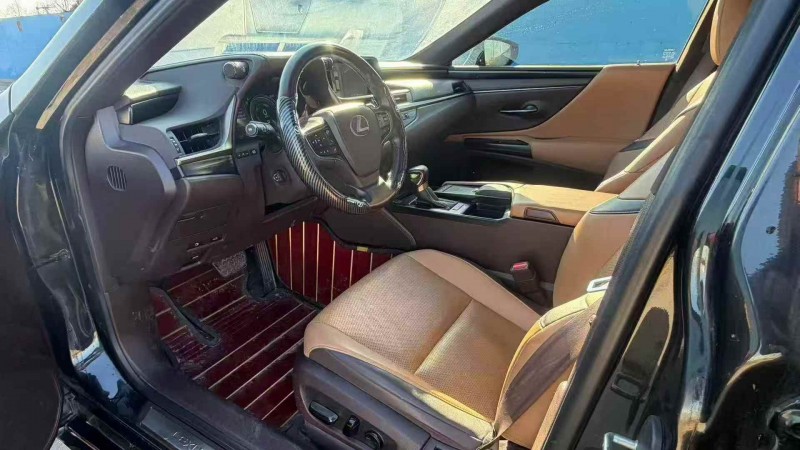 东营21年雷克萨斯ES4