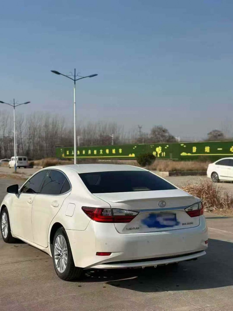 枣庄18年雷克萨斯ES6