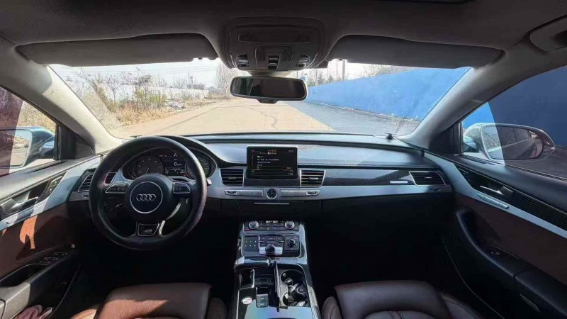 威海15年奥迪A8L4