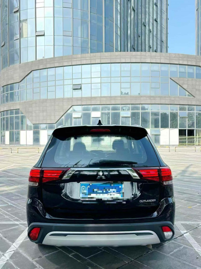 佛山19年三菱欧蓝德6