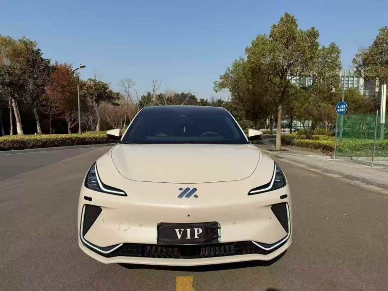 连云港23年智己LS71